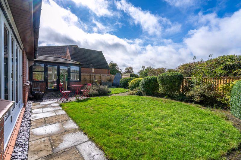Rear garden/patio