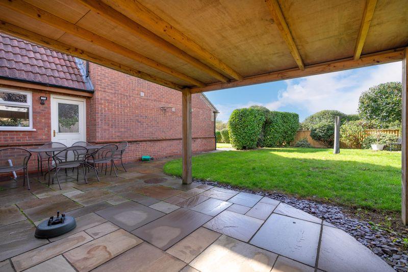 Covered seating area