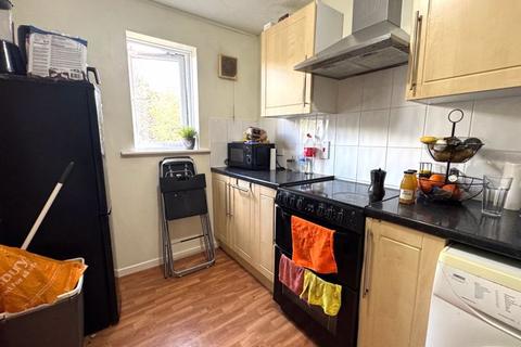 2 bedroom apartment for sale, Harrier Way, London