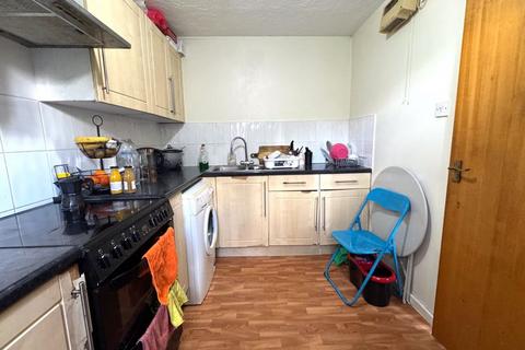2 bedroom apartment for sale, Harrier Way, London