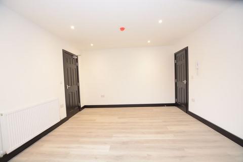2 bedroom apartment to rent, Burkes Parade, Beaconsfield