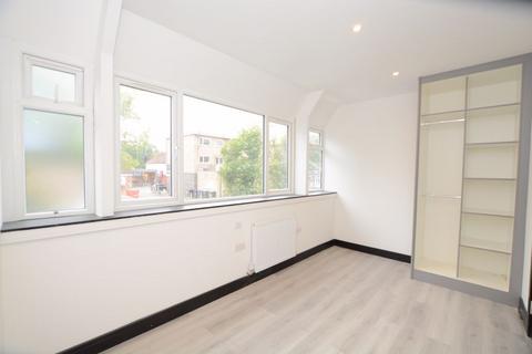 2 bedroom apartment to rent, Burkes Parade, Beaconsfield