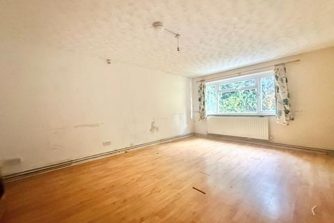 undefined, Fennels Road, High Wycombe HP11