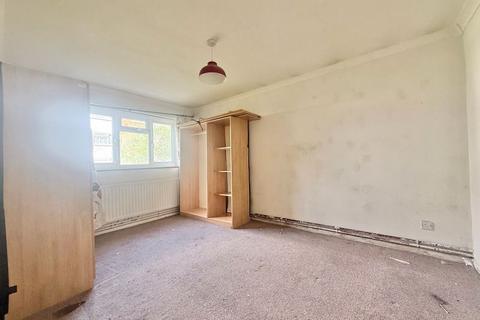 undefined, Fennels Road, High Wycombe HP11