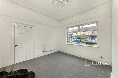 undefined, Hainton Avenue, DN32