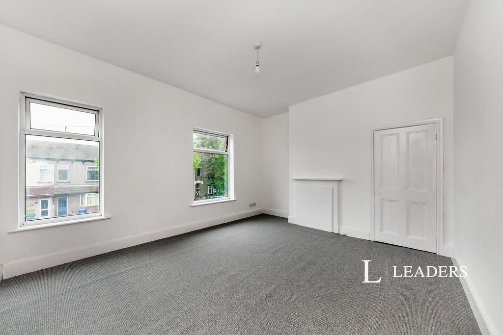 80 hainton ave-10