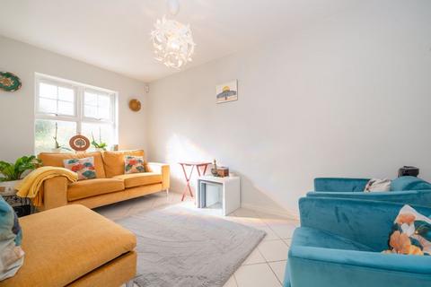 108 Honeypot Lane, London, NW9 9QX