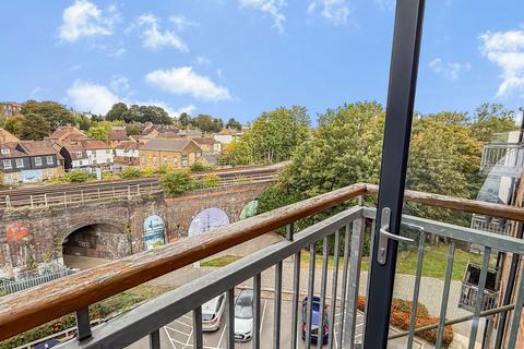 1 bedroom flat for sale, Royal Oak House, Rochester ME1
