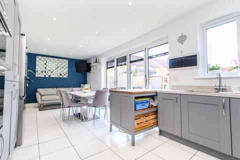 4 bedroom detached house for sale, Woodman Way, Wootton MK43