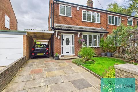 3 bedroom semi-detached house for sale, Mayhill Drive, Manchester M28