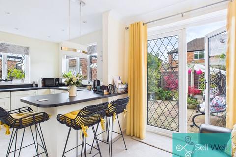 3 bedroom semi-detached house for sale, Mayhill Drive, Manchester M28