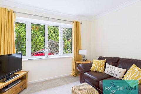 3 bedroom semi-detached house for sale, Mayhill Drive, Manchester M28