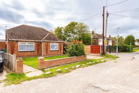 2 bedroom detached bungalow for sale - Danley Road, Sheerness ME12