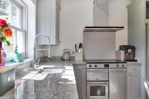 4 bedroom terraced house for sale, The Street, Sissinghurst, Kent, TN17 2JH
