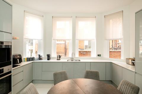 4 bedroom apartment for sale, Rutland Court