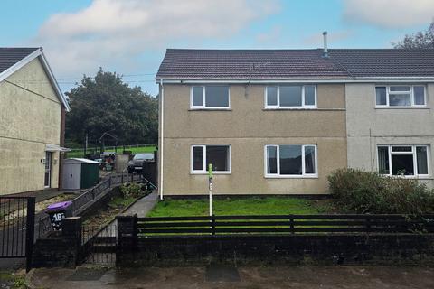 16 Garth Close, Trevethin, Pontypool, NP4 8EH