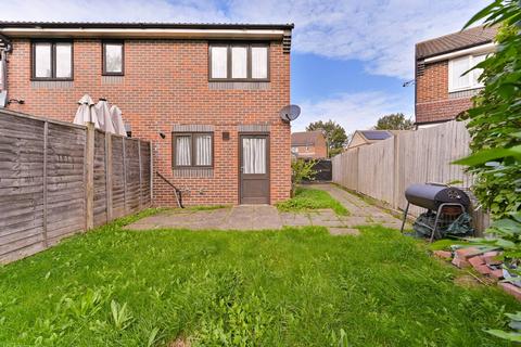 2 bedroom house for sale, Bennetts Close, Mitcham, CR4