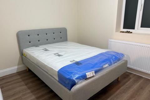 undefined, Chatsworth Gardens, Harrow, HA2 0RS