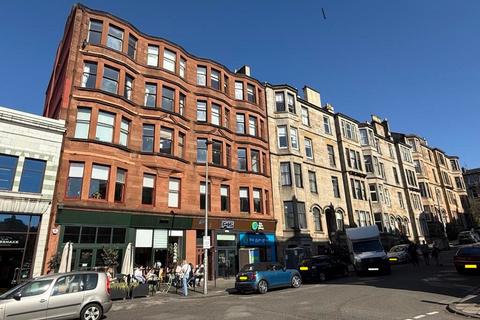 3 bedroom flat to rent, Vinicombe Street, Hillhead, Glasgow, G12