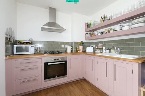3 bedroom apartment to rent, Fortis Green Road, London, N10 3BH
