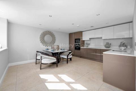 2 bedroom apartment to rent, Marlborough Drive, Bushey