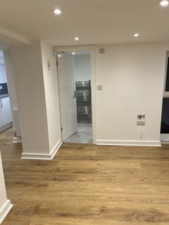 1 bedroom flat to rent, Manor Avenue, Urmston M41