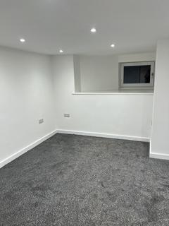 1 bedroom flat to rent, Manor Avenue, Urmston M41