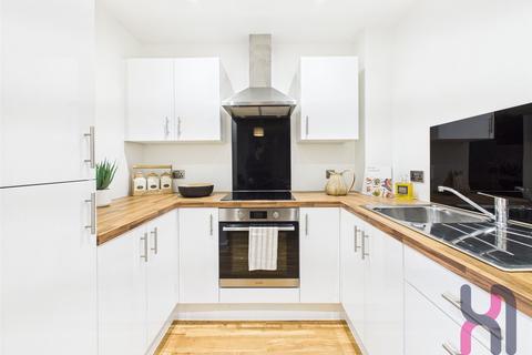 3 bedroom flat to rent, Manchester Waters, 3 Pomona Strand, Old Trafford, M16