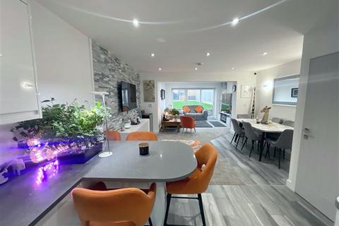 undefined, Church Lane, Dinnington, Sheffield, Rotherham, S25 2LT