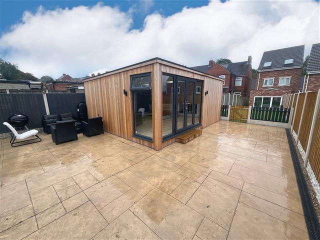 Garden room