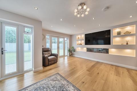 undefined, Gloucester Road, Cheltenham, Gloucestershire