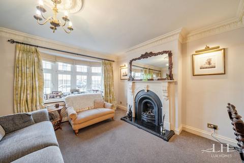 4 bedroom terraced house for sale, Wych Elm Close, Hornchurch