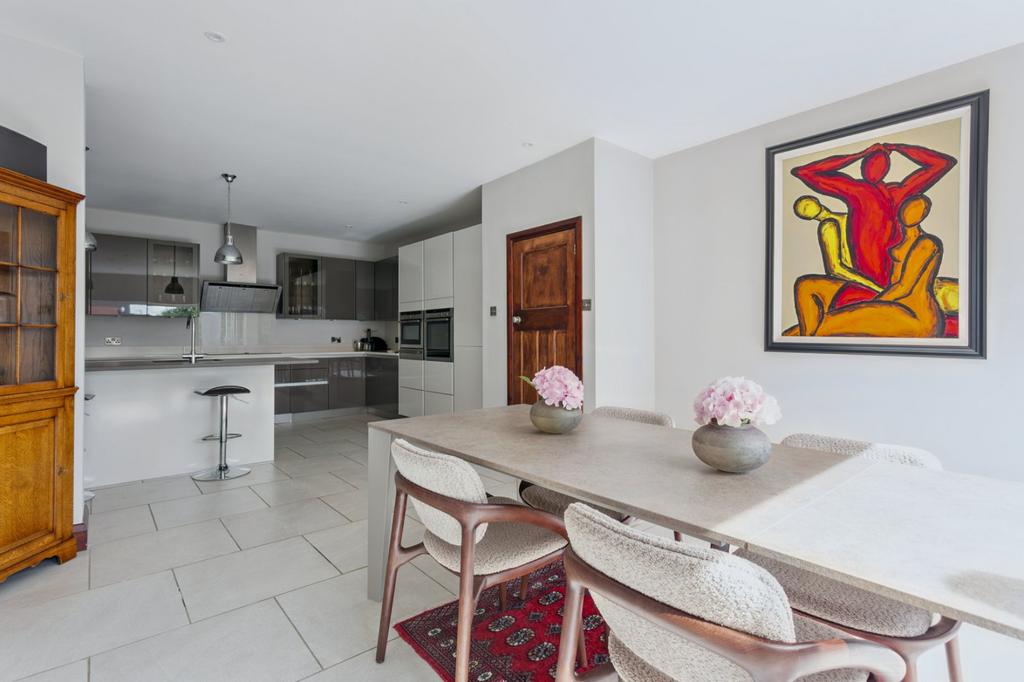 Kitchen/Breakfast