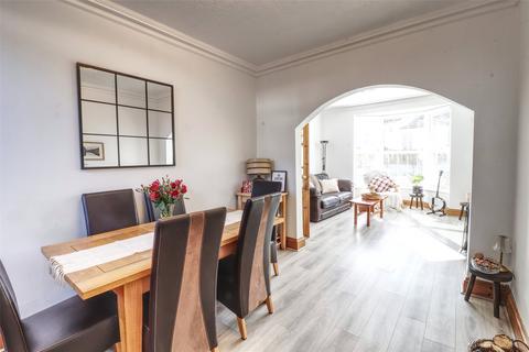 5 Cambridge Grove, Ilfracombe, EX34 9JZ
