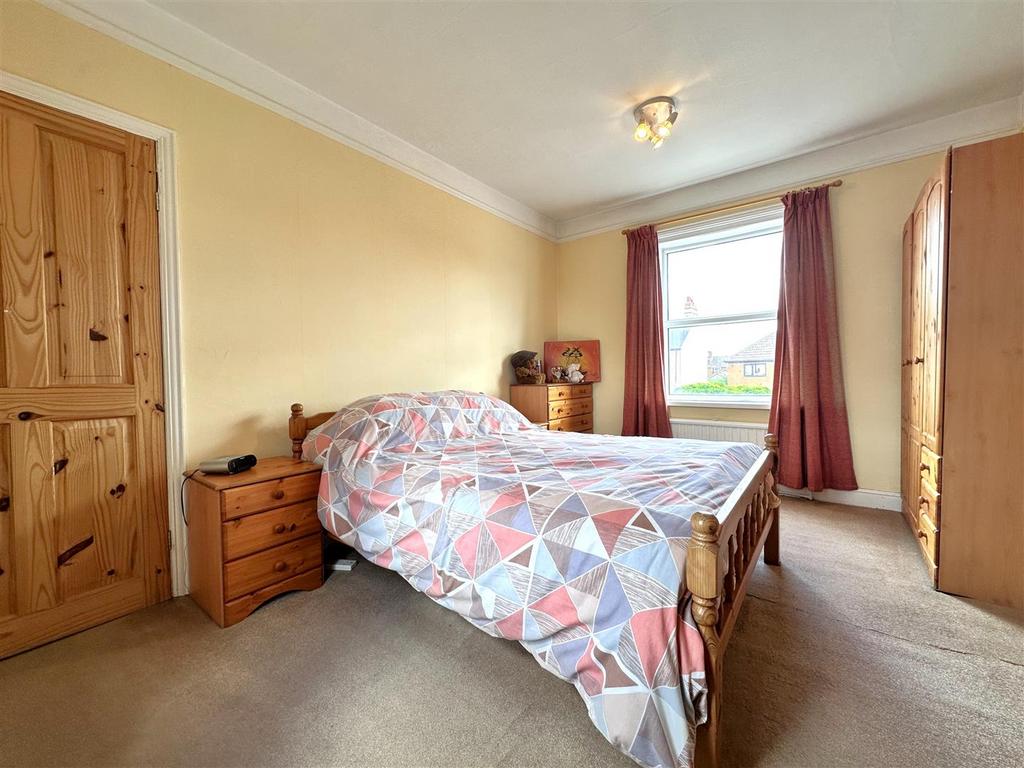 Master Bedroom 711