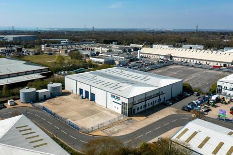 Warehouse to rent, Talbot Rd Fareham PO15 5AP