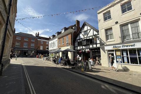 Retail property (high street) to rent, 24 The Sq Winchester SO23 9EX