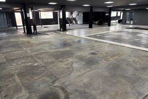 Warehouse to rent, 52-54 Alexandra Rd Enfield EN3 7EH