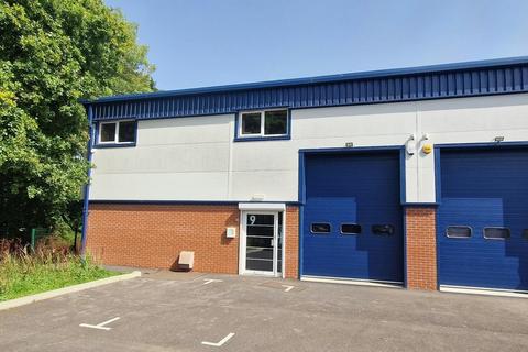 Warehouse to rent, Lime Kiln Ln Holbury SO45 2AR