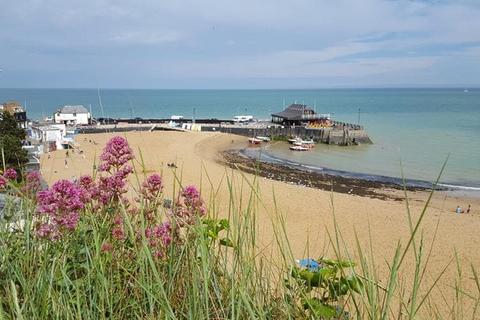Hospitality for sale, 20 Queens Rd Broadstairs CT10 1NU