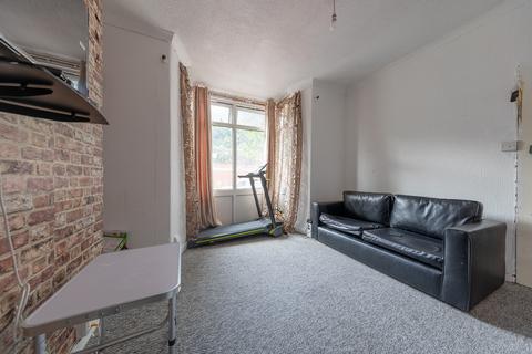 4 bedroom terraced house for sale, Broadway, Pontypridd CF37