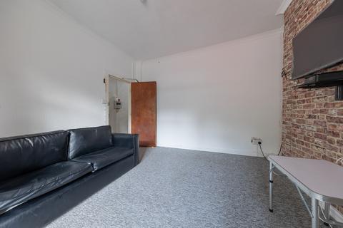 4 bedroom terraced house for sale, Broadway, Pontypridd CF37