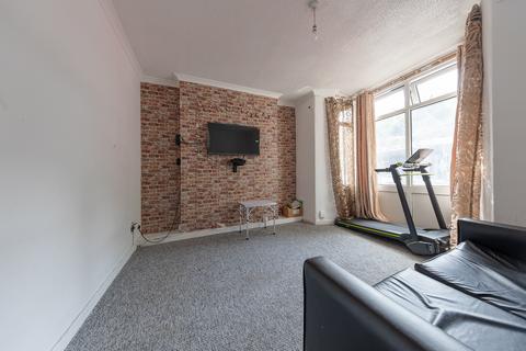 4 bedroom terraced house for sale, Broadway, Pontypridd CF37