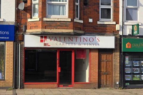 Retail property (high street) to rent, 33 Oswald Rd Scunthorpe DN15 7PN