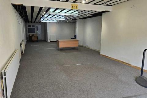 Retail property (high street) to rent, 33 Oswald Rd Scunthorpe DN15 7PN