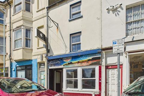 Retail property (high street) to rent, 27 West Buildings Worthing BN11 3BS