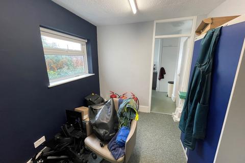 Retail property (high street) for sale, 135 Elm Grv Brighton BN2 3ES