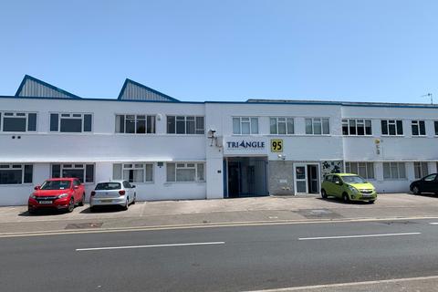 Industrial unit for sale, 95 Commerce Way Lancing BN15 8UP