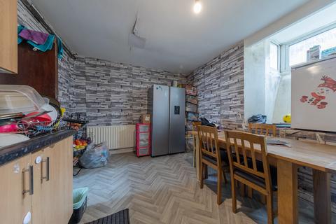 3 bedroom terraced house for sale, Broadway, Pontypridd CF37