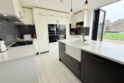 4 Grenville Close, Meopham, Gravesend, DA13 0PH